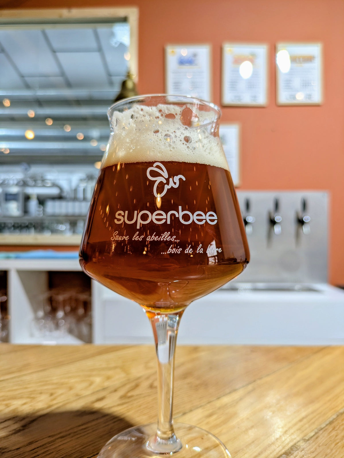 Verre Superbee 33 cl — photo à la brasserie Superbee